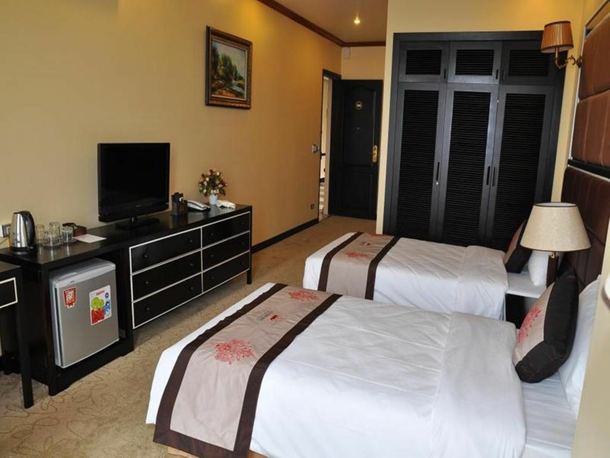 Phuong Anh Hotel 1 Hai Duong Exterior photo